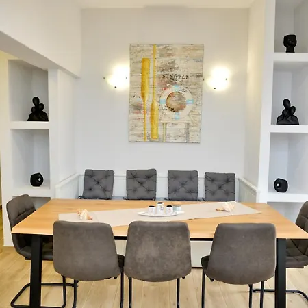 4-bedroom Prestige Rhodes Near Old Town Родос
