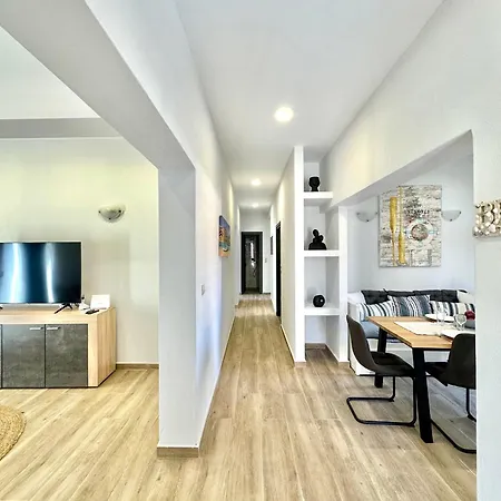 Апартаменты 4-bedroom Prestige Rhodes Near Old Town Родос