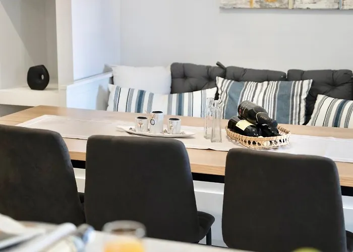 Exquisite 4-bedroom Prestige Rhodes Daire Rhodes City