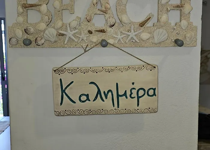 Exquisite 4-bedroom Prestige Rhodes Daire